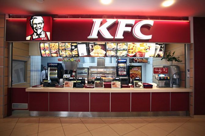 KFC откроет в Москве инновационный ресторан без касс, в котором заказы будут выдавать роботы