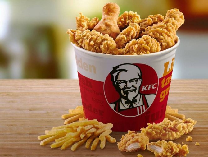 KFC откроет в Москве инновационный ресторан без касс, в котором заказы будут выдавать роботы
