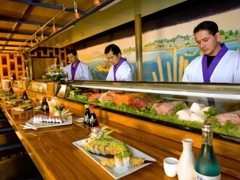 Открытие суши-бара