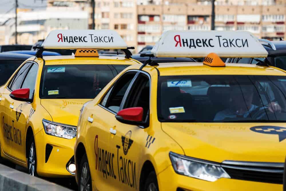 Сколько зарабатывает водитель Яндекс Такси